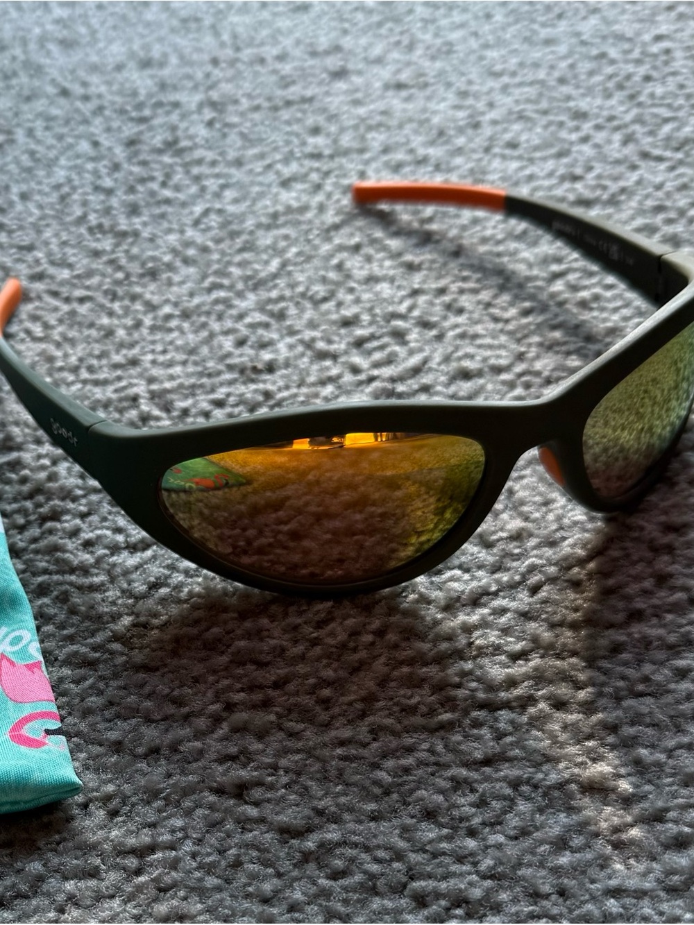 Men’s Goodr Bug G sunglasses - Green/orange